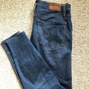 Madewell jeans in Danny wash